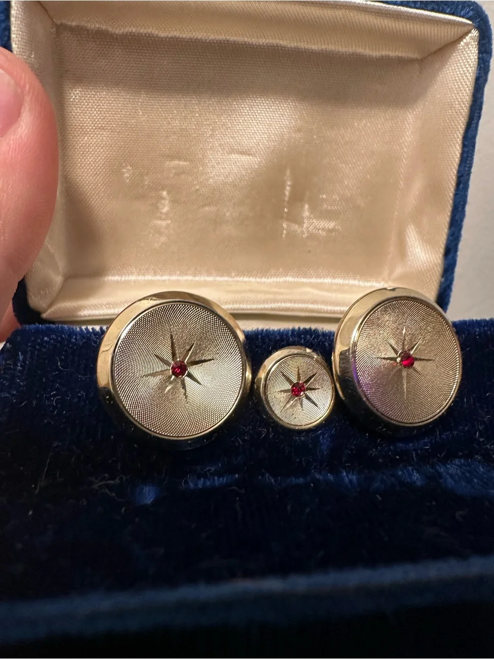 Classic Gold-Tone Starburst Cufflink and Stud Set with Red Accents